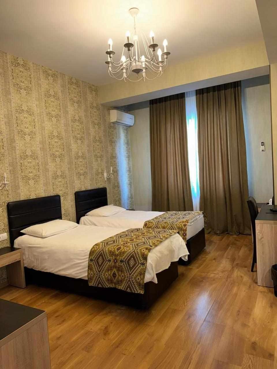 Hotel Diamond Tbilisi Esterno foto