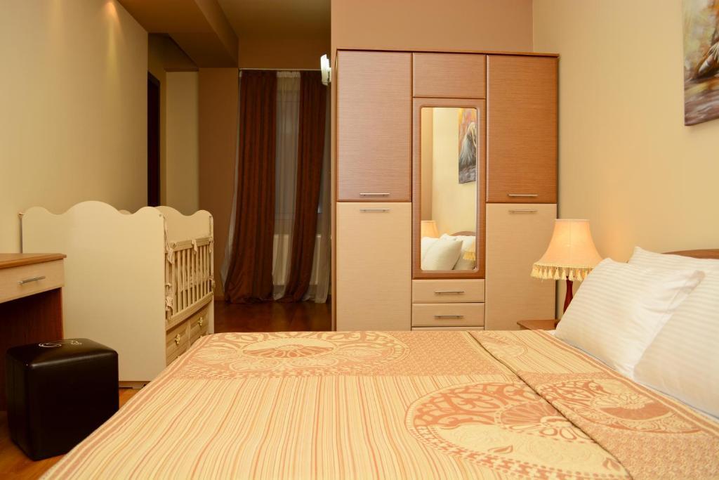Hotel Diamond Tbilisi Esterno foto