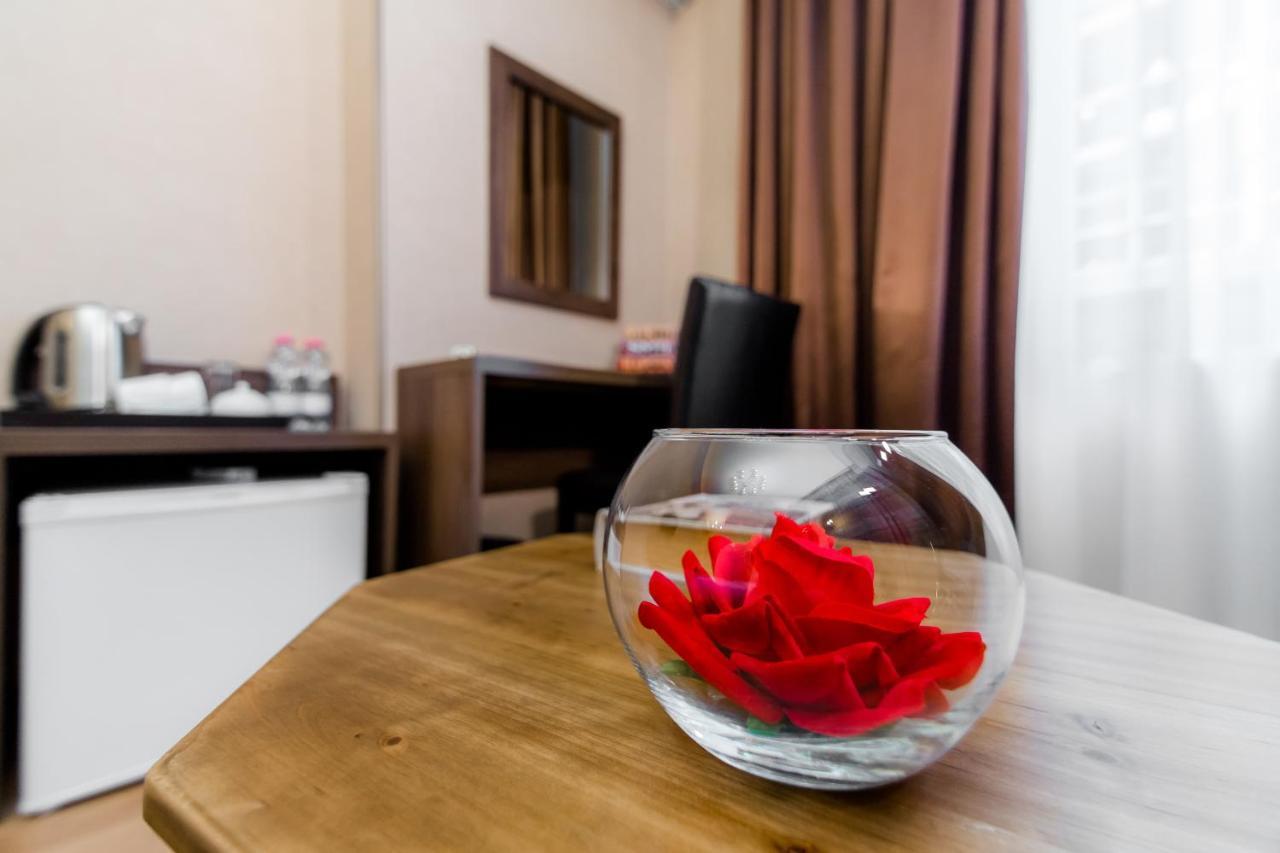Hotel Diamond Tbilisi Esterno foto