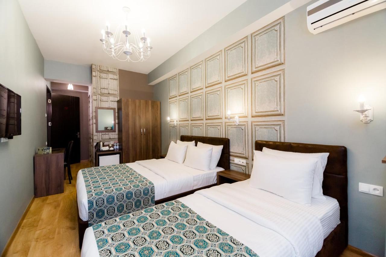 Hotel Diamond Tbilisi Esterno foto