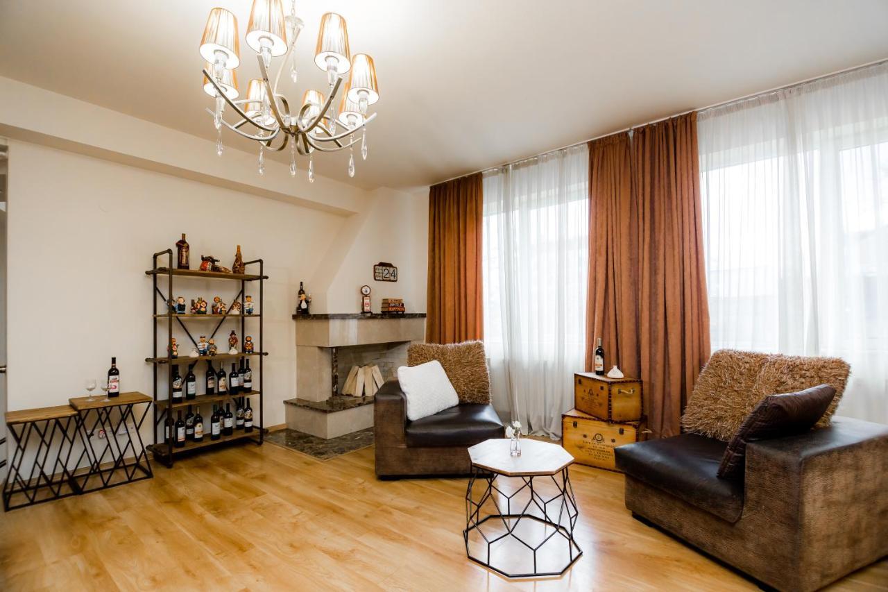 Hotel Diamond Tbilisi Esterno foto