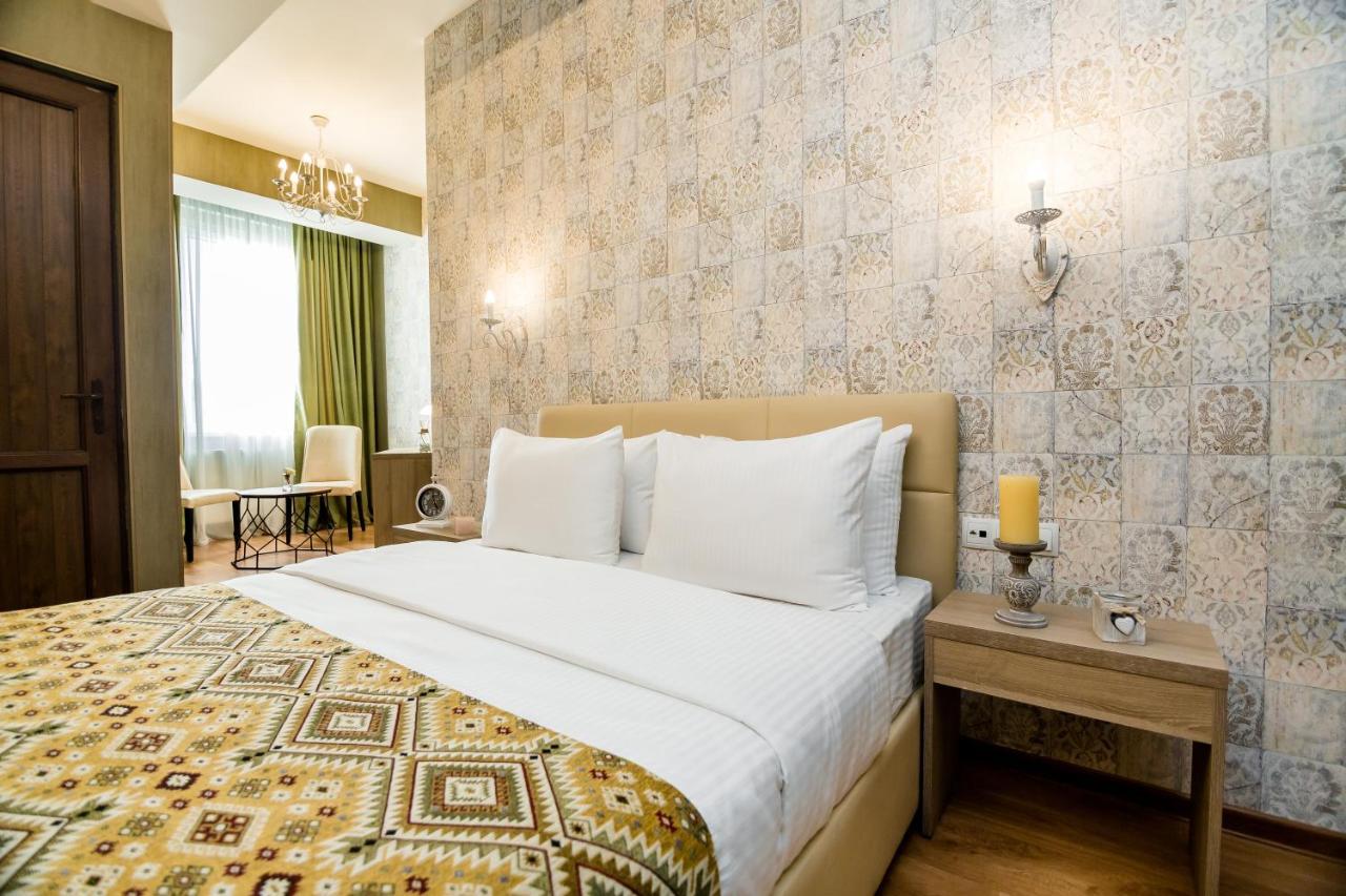 Hotel Diamond Tbilisi Esterno foto