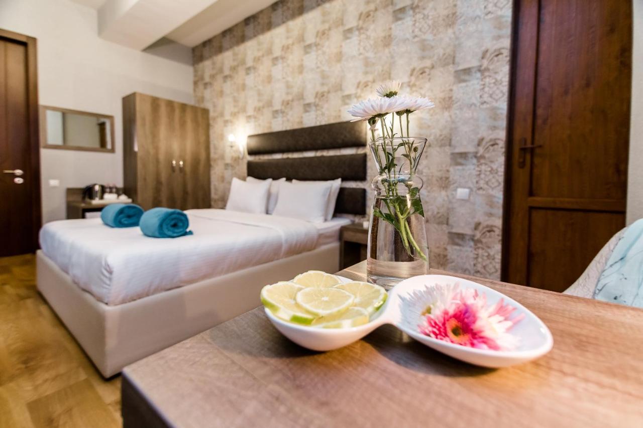 Hotel Diamond Tbilisi Esterno foto
