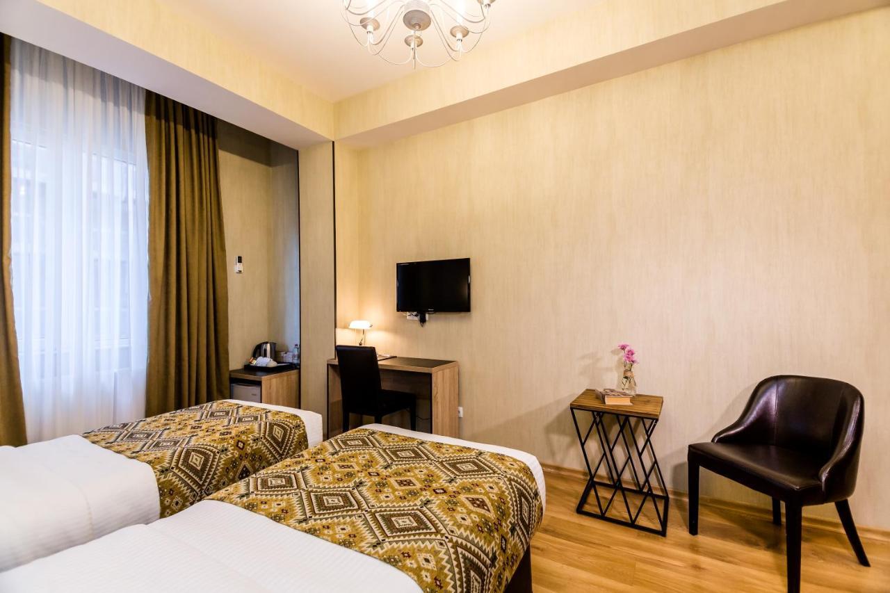 Hotel Diamond Tbilisi Esterno foto