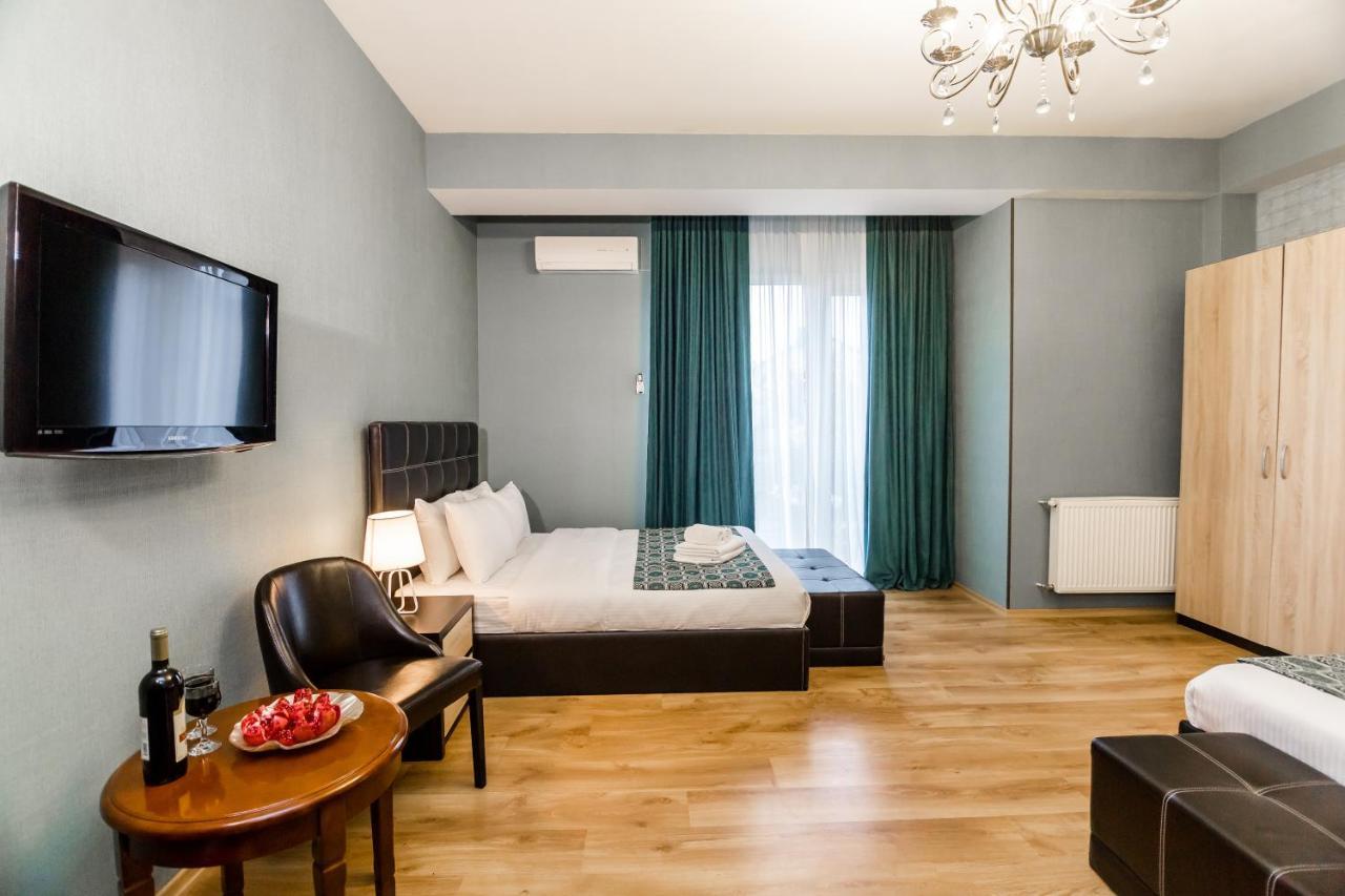 Hotel Diamond Tbilisi Esterno foto